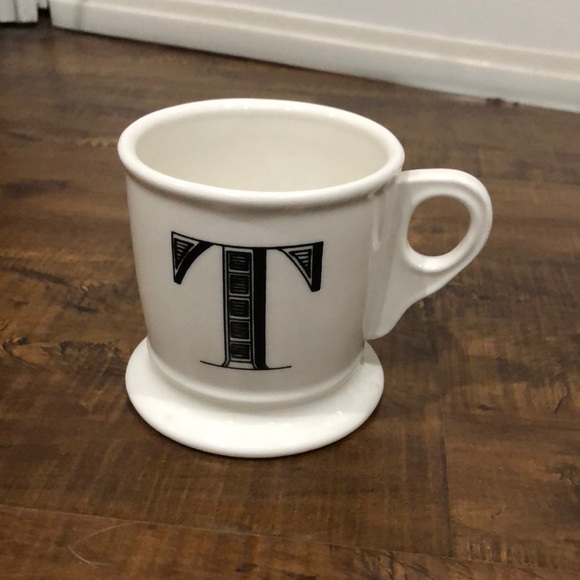 Anthropologie Monogrammed Letter Mug T Dishwasher Microwavable Safe - Picture 2 of 4